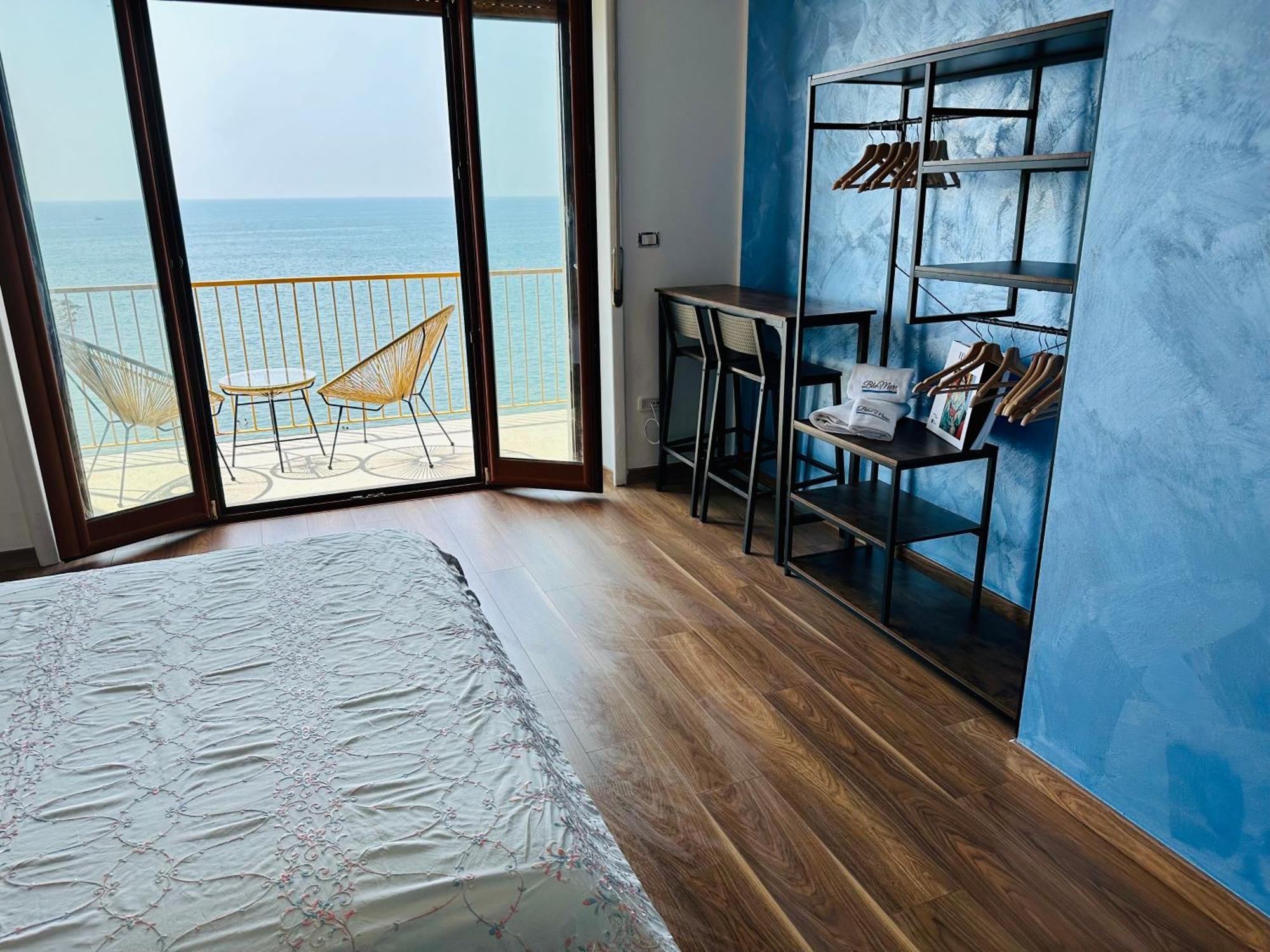 Blumare Arthouse Hotel Salerno Exterior photo